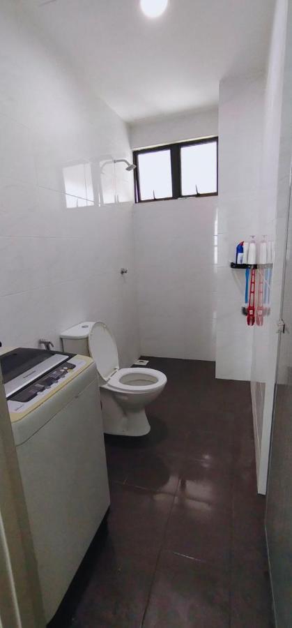 Rizqi Muslim Homestay Meru Casa Kayangan Ipoh Eksteriør billede