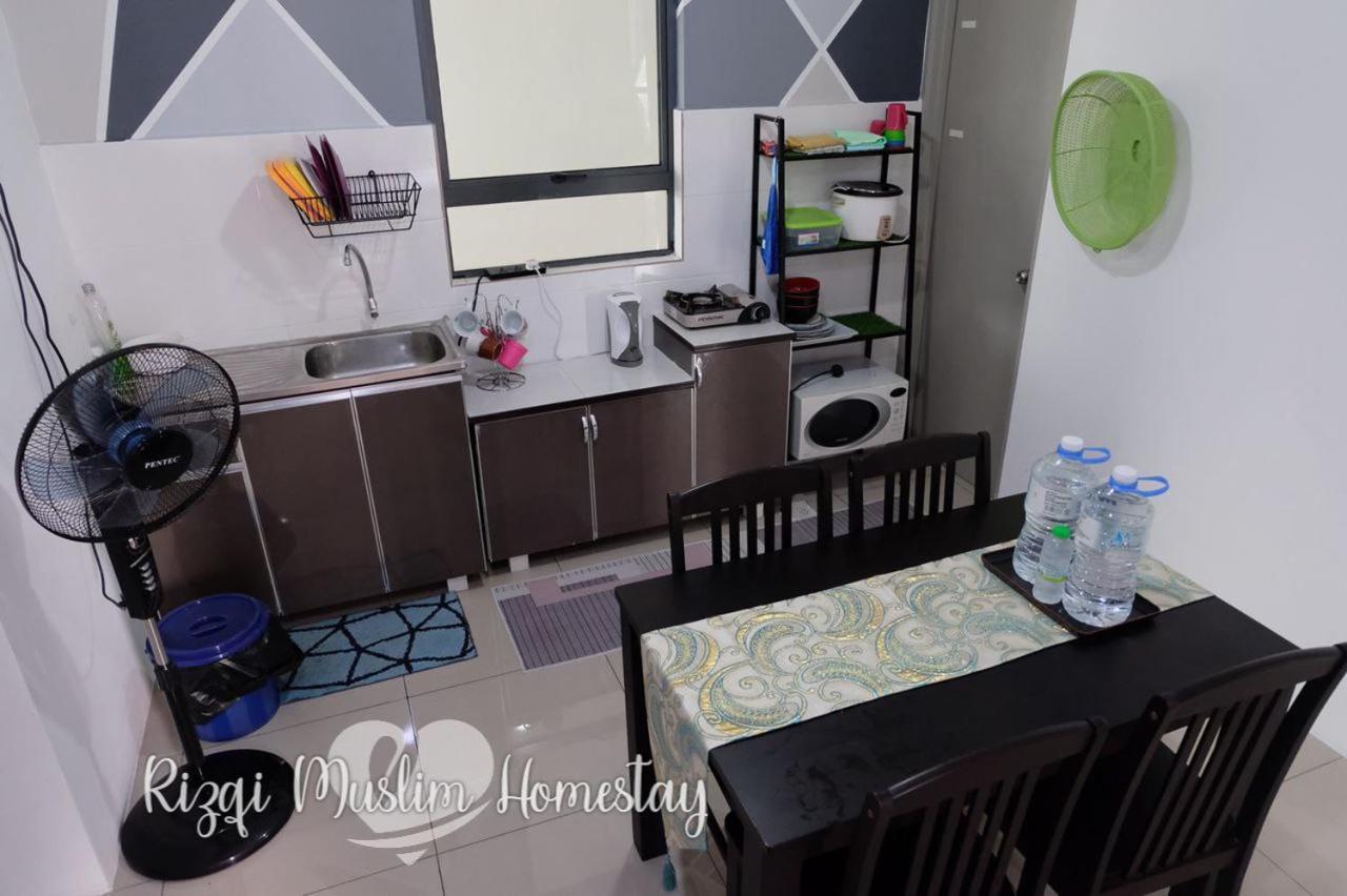 Rizqi Muslim Homestay Meru Casa Kayangan Ipoh Eksteriør billede