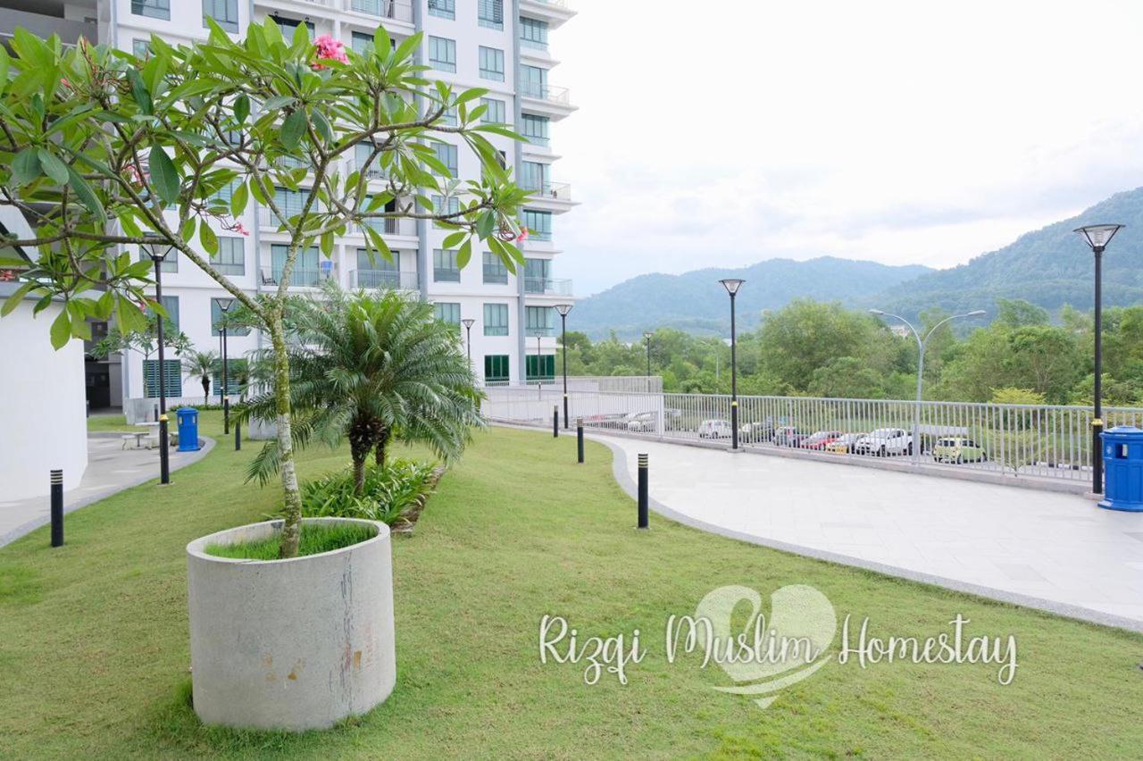 Rizqi Muslim Homestay Meru Casa Kayangan Ipoh Eksteriør billede